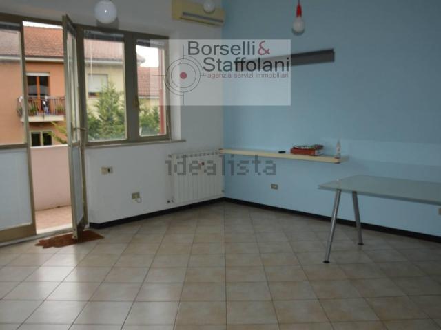 Locale Commerciale in vendita a Marche, Ancona