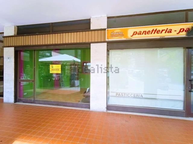 Locale Commerciale in vendita a Bannio Anzino, Piemonte