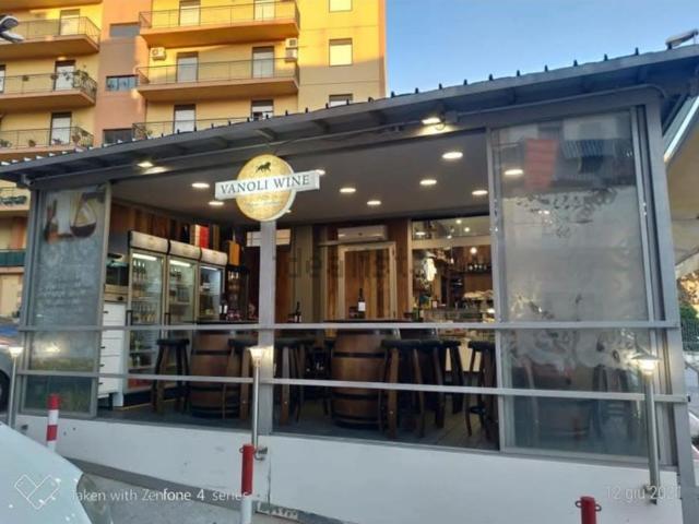 Locale Commerciale in vendita a Termini Imerese, Sicilia