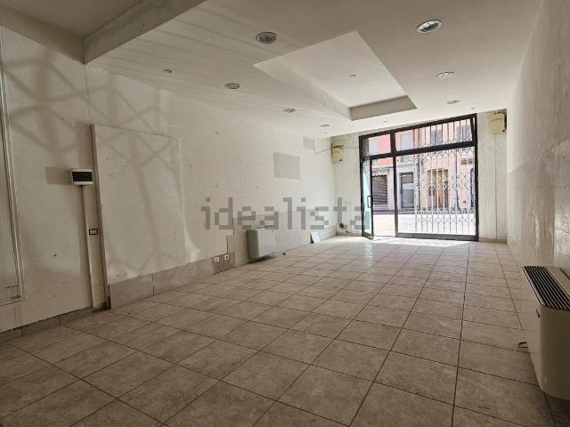Locale Commerciale in vendita a Unione Comuni Modenesi Area Nord, Finale Emilia