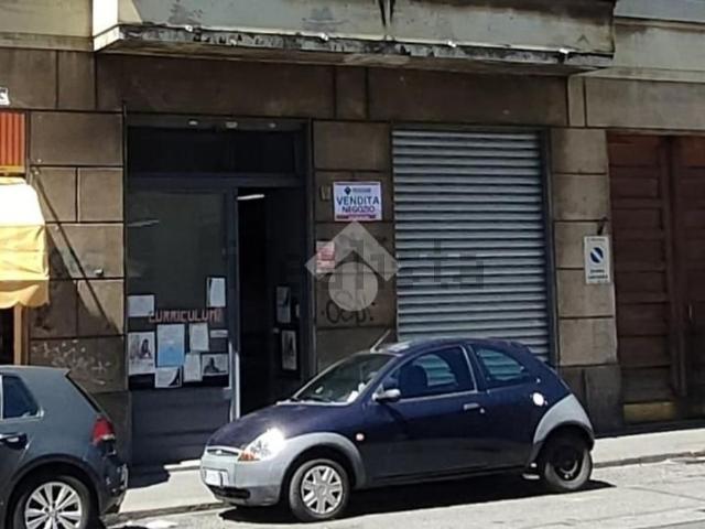 Locale Commerciale in vendita a Circoscrizione 7, Piemonte