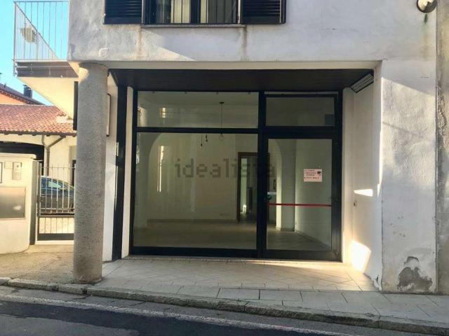 Locale Commerciale in vendita a Lurago Marinone, Lombardia