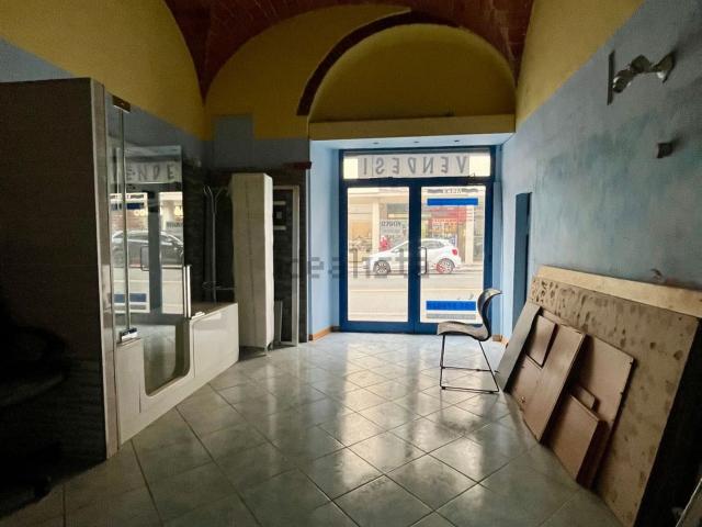 Locale Commerciale in vendita a Quartiere 2, Firenze