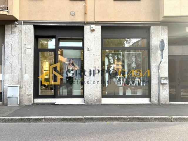 Locale Commerciale in vendita a Sant'Albino, Monza