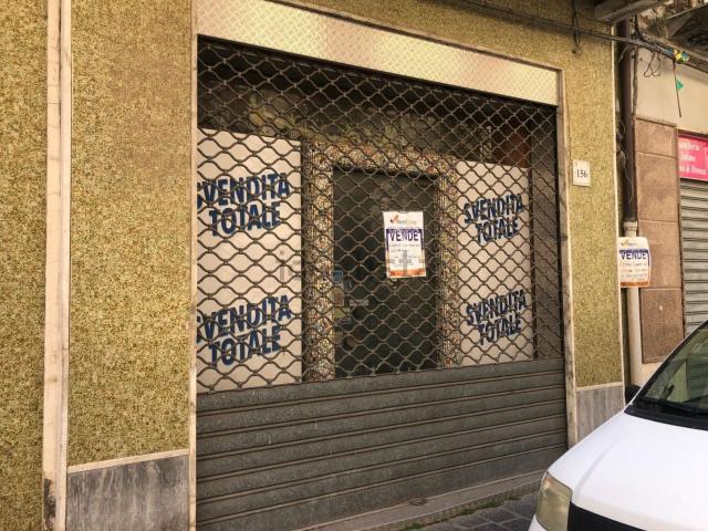 Locale Commerciale in vendita a Barcellona, Barcellona Pozzo Di Gotto
