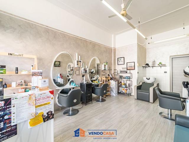Locale Commerciale in vendita a Piemonte, Cuneo