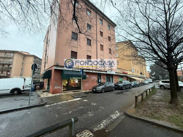 Locale Commerciale in vendita a Zona Ovest, Brescia