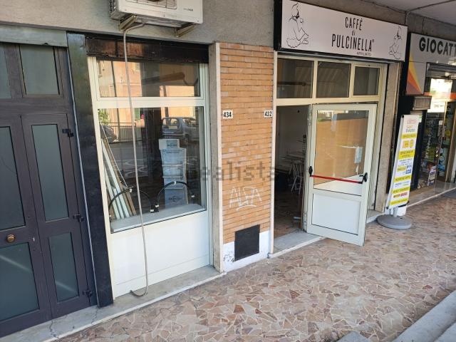 Locale Commerciale in vendita a Fiuggi, Lazio
