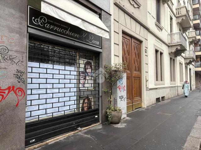 Locale Commerciale in vendita a Municipio 7, Milano