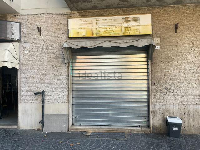 Locale Commerciale in vendita a Bracciano, Roma Capitale