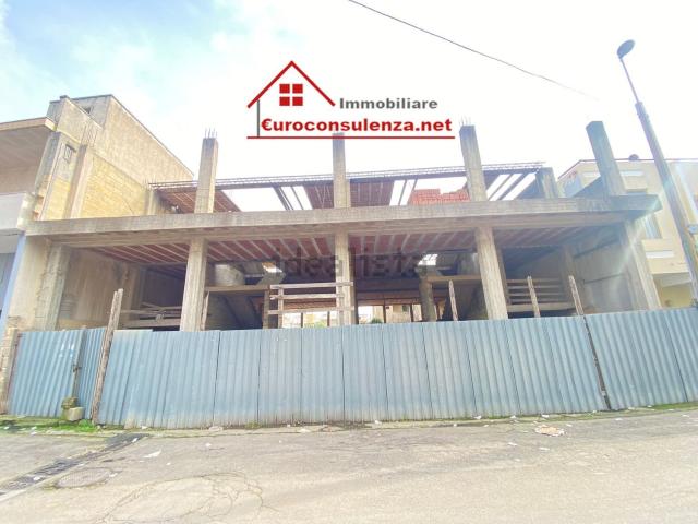 Locale Commerciale in vendita a Puglia, Lecce