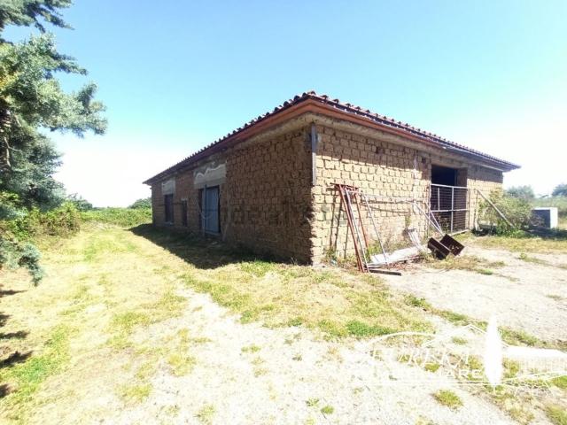 Locale Commerciale in vendita a Parrano, Umbria