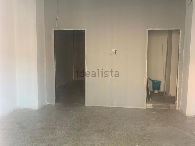 Locale Commerciale in vendita a San Pasquale, Bari