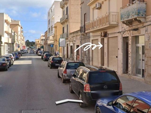 Locale Commerciale in vendita a Trapani, Sicilia