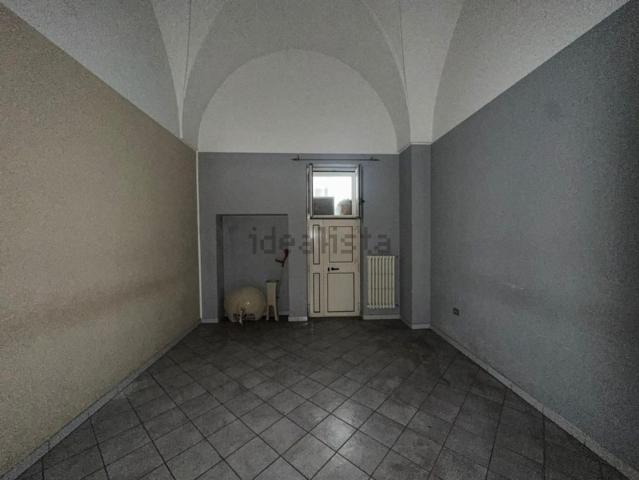 Locale Commerciale in vendita a Puglia, Brindisi
