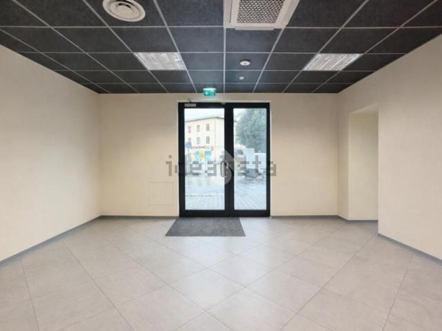 Locale Commerciale in vendita a Magistratura di San Martino, Pisa