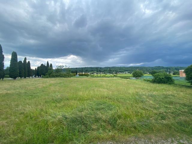 Locale Commerciale in vendita a Volpago Del Montello, Veneto