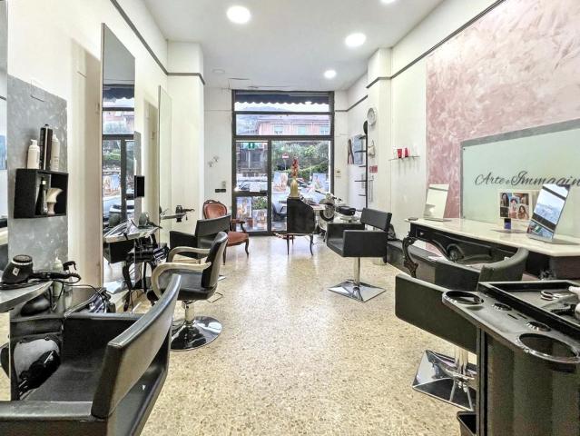 Locale Commerciale in vendita a Sarbia, La Spezia