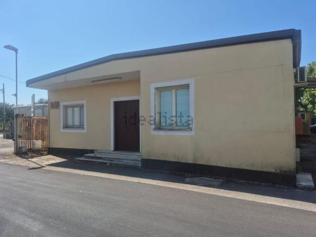 Locale Commerciale in vendita a Frosinone