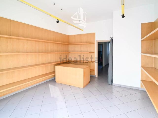Locale Commerciale in vendita a Don Bosco, Bolzano - Bozen