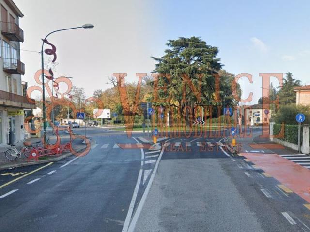 Locale Commerciale in vendita a Venezia