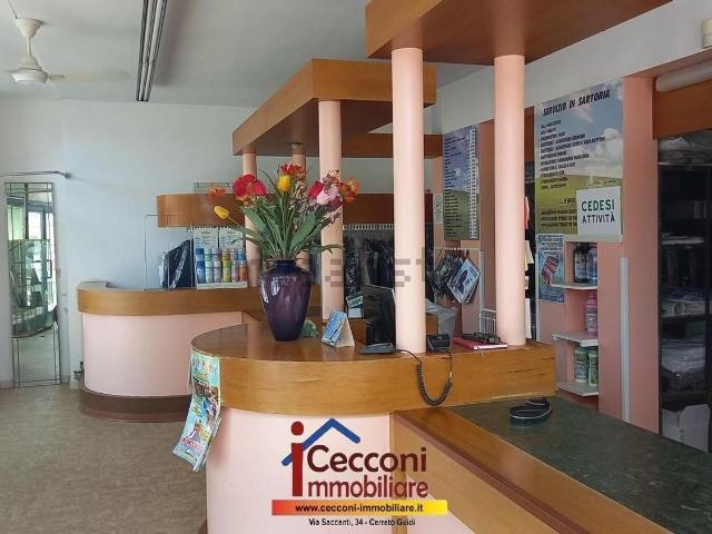 Locale Commerciale in vendita a Serravalle, Empoli