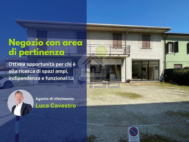 Locale Commerciale in vendita a Viadana, Lombardia