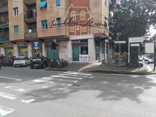 Locale Commerciale in vendita a Sarbia, La Spezia
