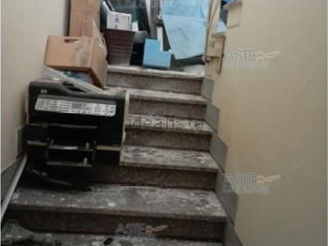 Locale Commerciale in vendita a Unione di comuni Valmarecchia, Santarcangelo Di