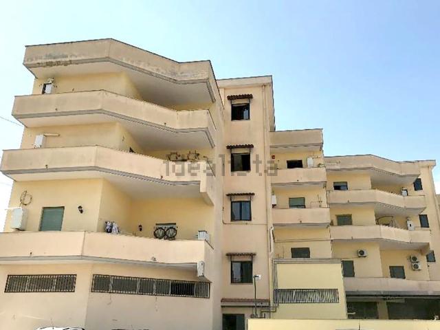 Locale Commerciale in vendita a Frattaminore, Campania