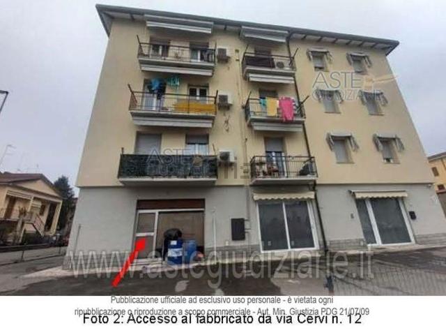 Locale Commerciale in vendita a Spezzano, Fiorano Modenese