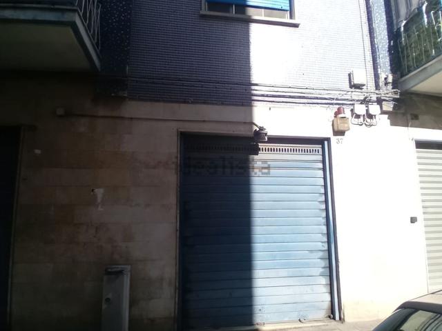 Locale Commerciale in vendita a Libertà, Puglia