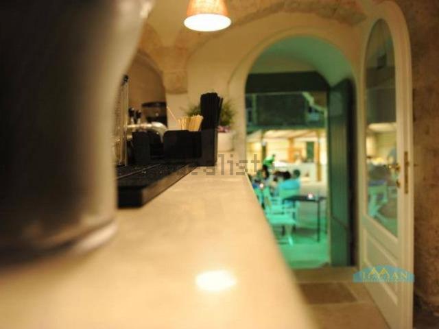 Locale Commerciale in vendita a Puglia, Brindisi