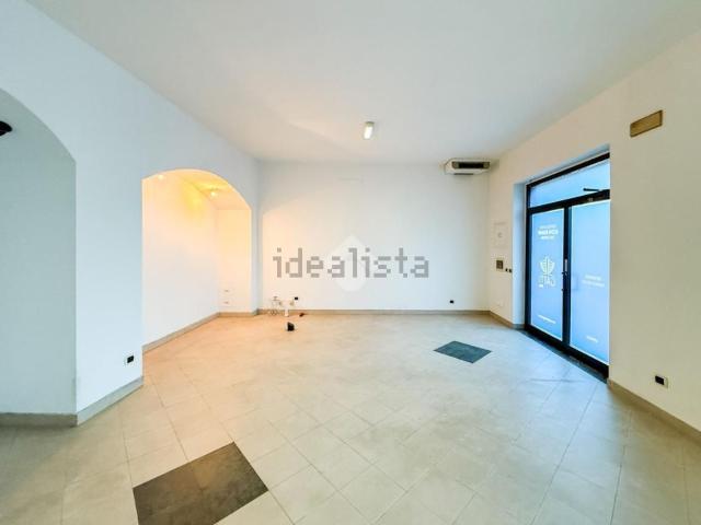 Locale Commerciale in vendita a Soncino, Lombardia
