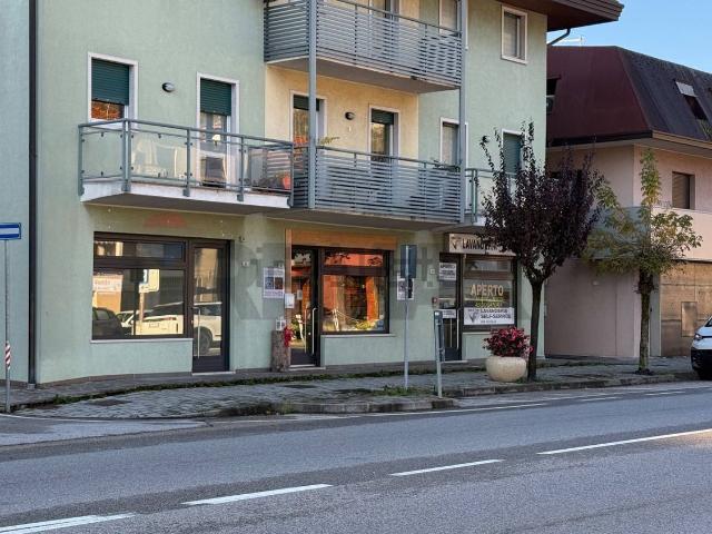 Locale Commerciale in vendita a Ponte nelle Alpi, Ponte Nelle Alpi