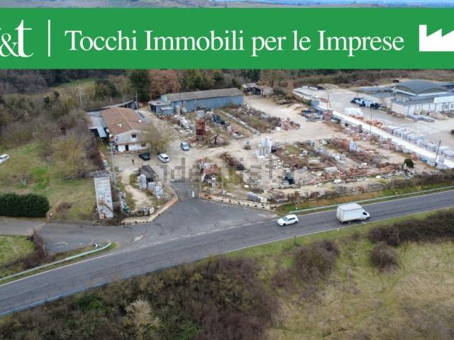 Locale Commerciale in vendita a Sutri, Lazio
