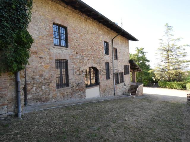 Locale Commerciale in vendita a Scipione Castello, Salsomaggiore Terme