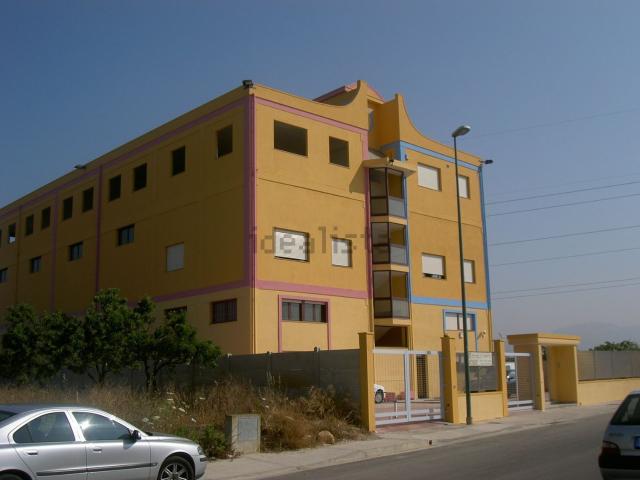 Locale Commerciale in vendita a Selargius, Sardigna/Sardegna
