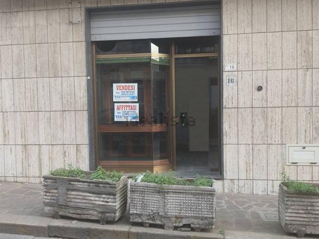 Locale Commerciale in vendita a Calabria, Reggio Calabria
