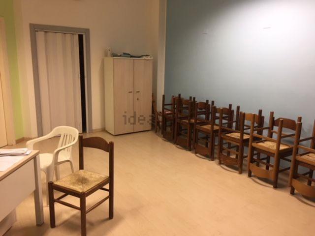 Locale Commerciale in vendita a Unione dei Comuni della Val Vibrata, Tortoreto