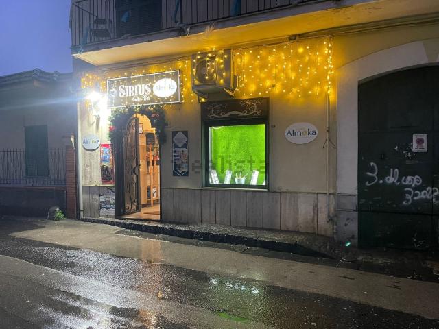 Locale Commerciale in vendita a Camaldoli della Torre, Torre Del Greco