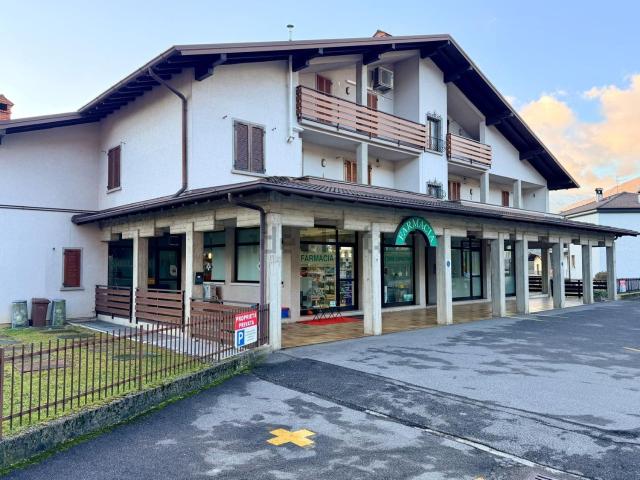 Locale Commerciale in vendita a Songavazzo, Lombardia