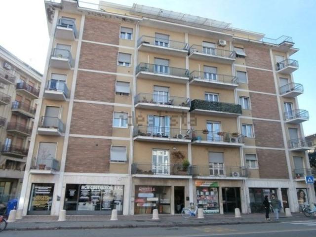 Locale Commerciale in vendita a Sorbolo, Reggio Emilia