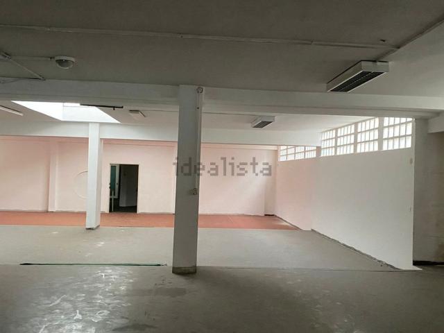 Locale Commerciale in vendita a San Pasquale, Bari