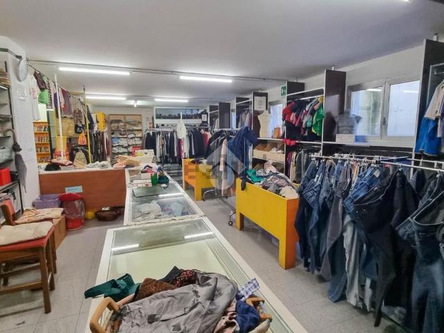 Locale Commerciale in vendita a Costa Masnaga, Lombardia