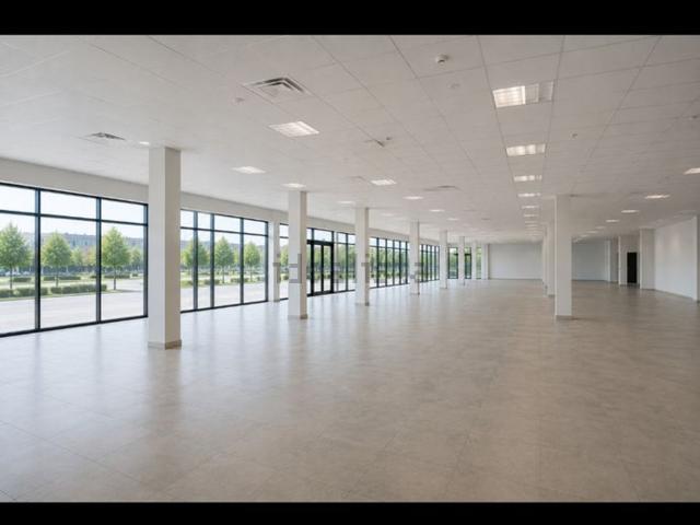 Locale Commerciale in vendita a Überetsch-Unterland - Oltradige-Bassa Atesina, Ora