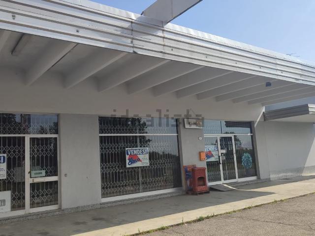 Locale Commerciale in vendita a Piemonte, Biella