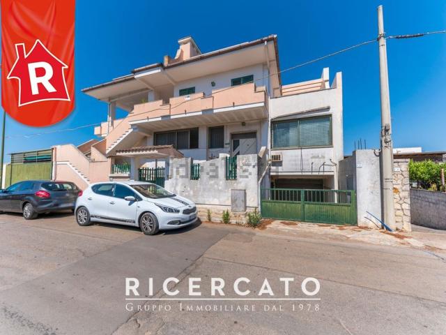 Locale Commerciale in vendita a Puglia, Lecce