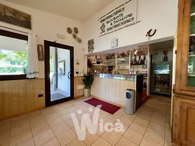 Locale Commerciale in vendita a Sogliano al Rubicone, Forlì-Cesena