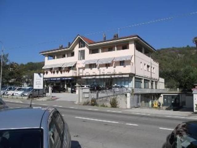 Locale Commerciale in vendita a Unione dell'Appennino Bolognese, Gaggio Montano